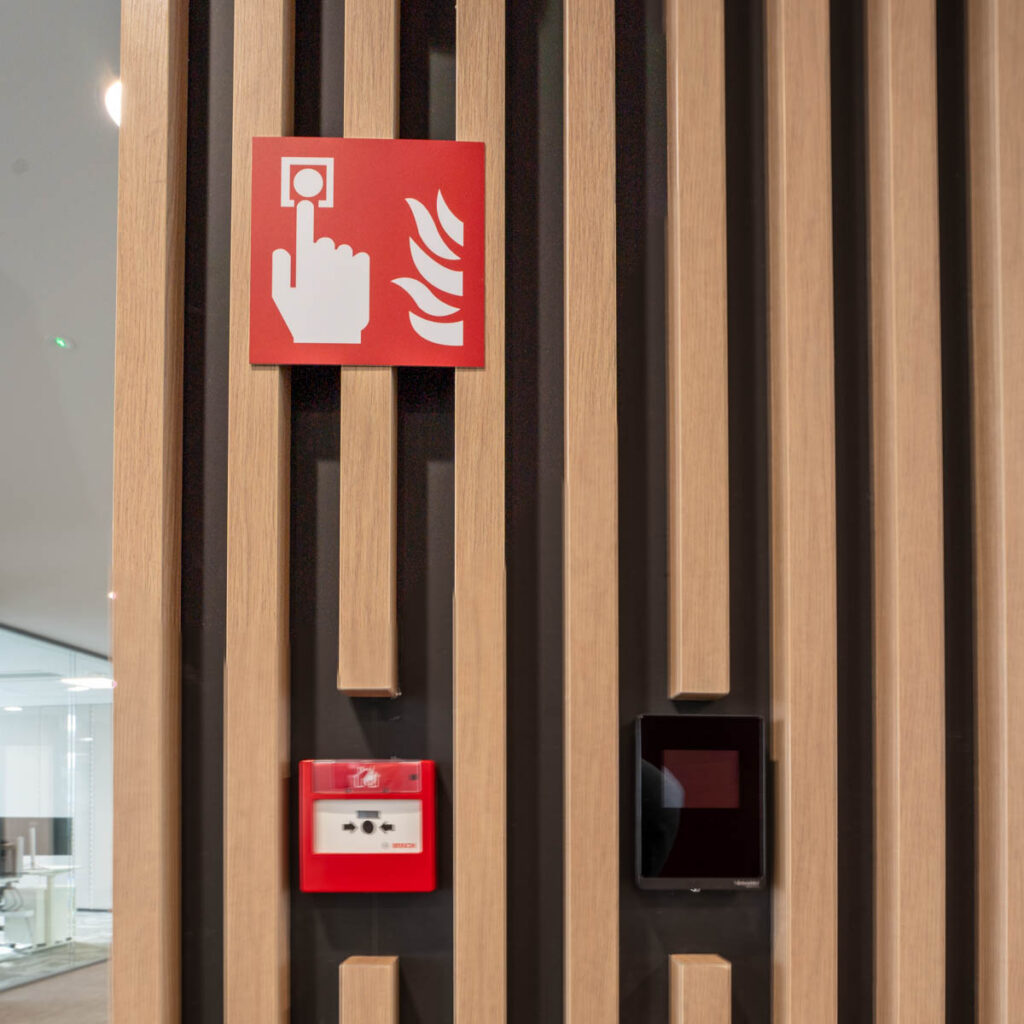 Multitechnieken voor het nieuwe iconische gebouw van TVH Equipment Waregem