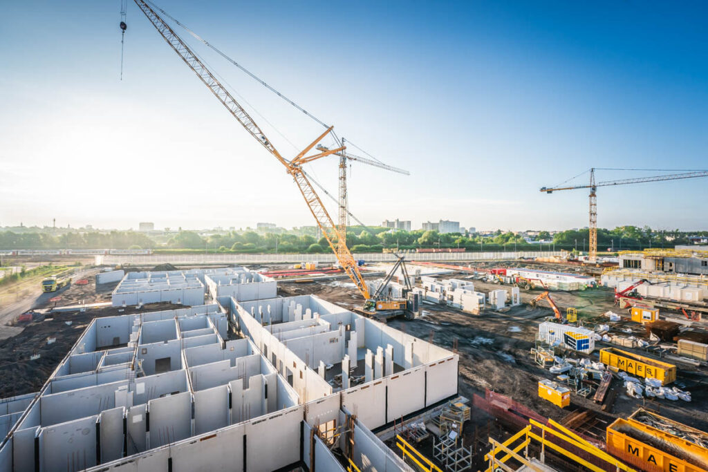 Multitechnieken en prefab techniekenkokers voor het Arresthuis Antwerpen